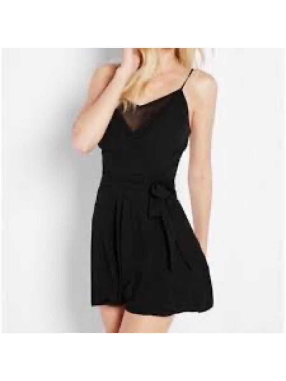 Express Black Tie Waist V-Neck Sleeveless Polyester Dress Romper Shorts Size 2